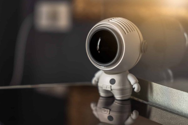 Quels sont les utilisations et avantages des mini caméras de surveillance ?